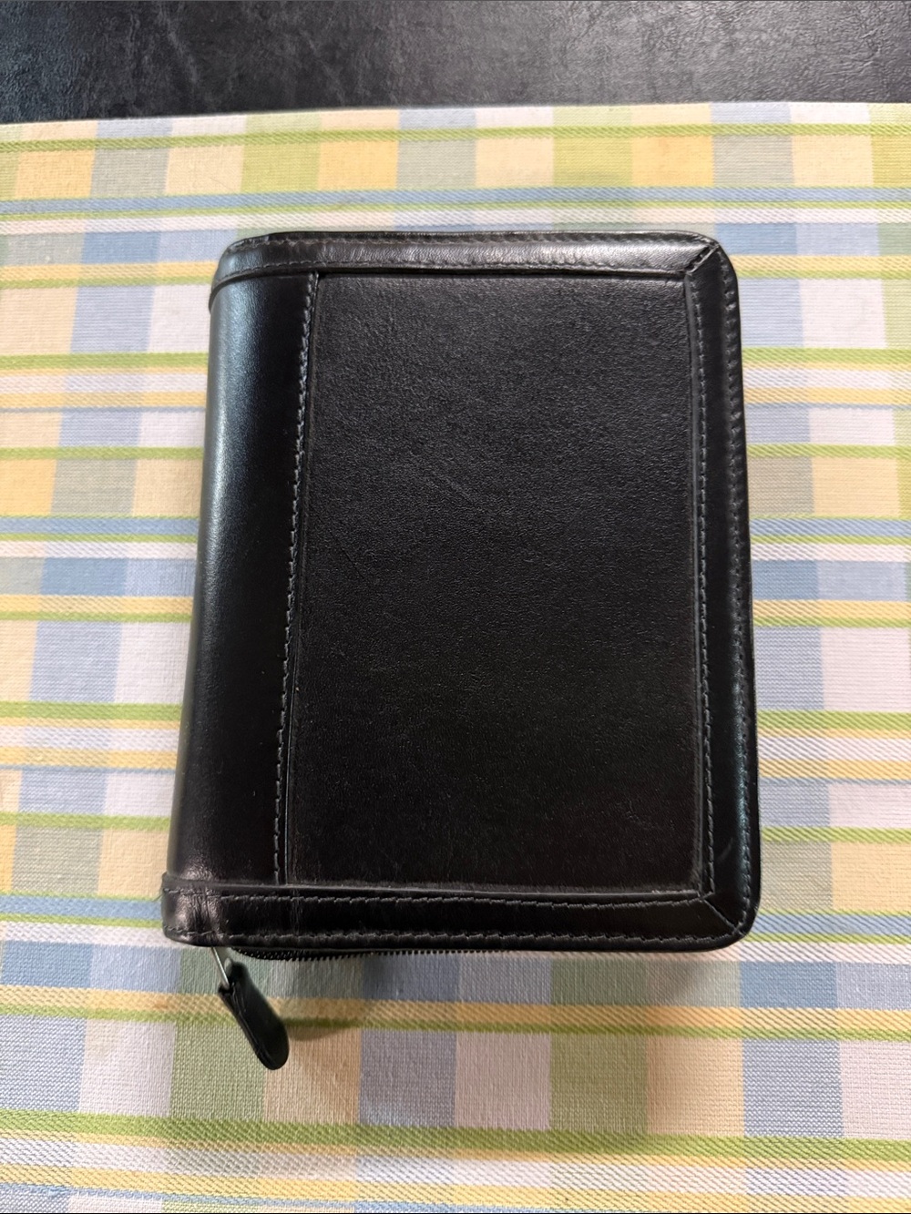 Franklin Covey Black Leather Zippered in pocket size